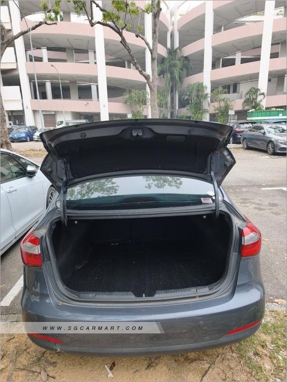 Kia Cerato K3 1.6 EX (A) (Category: Used Cars) located in Singapore. Submitted by carzworld.pteltd (Listing ID 1468580808, Image 3). Description: Viewing Strictly By Appointment Only! Low Interest Rate & Flexible Bank / In House Loan Available All Trade-In Are Welcome Message to: 💬96437773 Features 1,591cc 4-cylinder inline 16-valve DOHC Dual CVVT petrol engine. 6-speed automatic transmission with front-wheel drive. FC 14.7km. Accessories Blueto