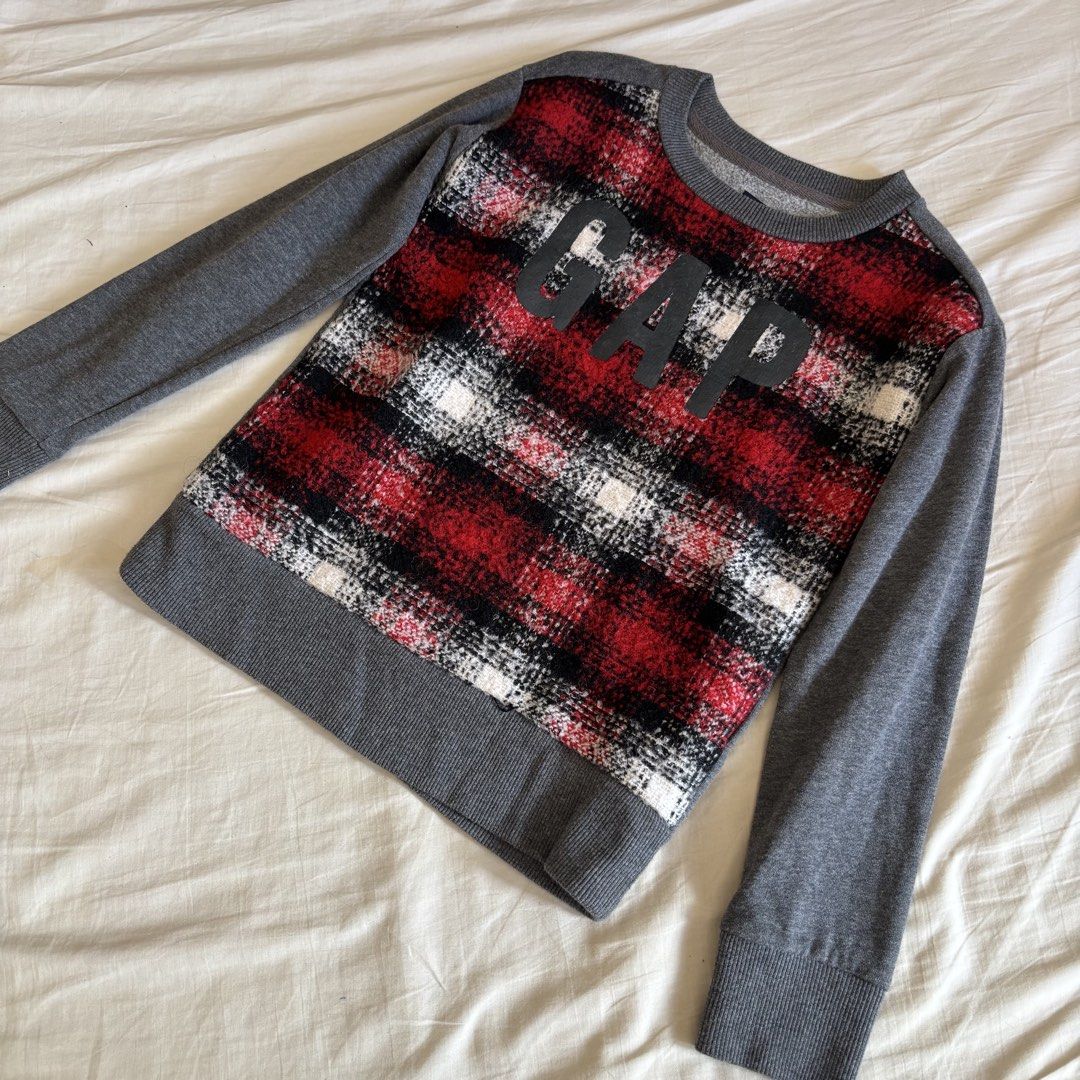 Kids H&M & Gap Sweater Bundle & Hoodie (Category: Babies & Kids Fashion) located in Binan City. Submitted by mypreloved_haul (Listing ID 1468532035, Image 3). Description: .
