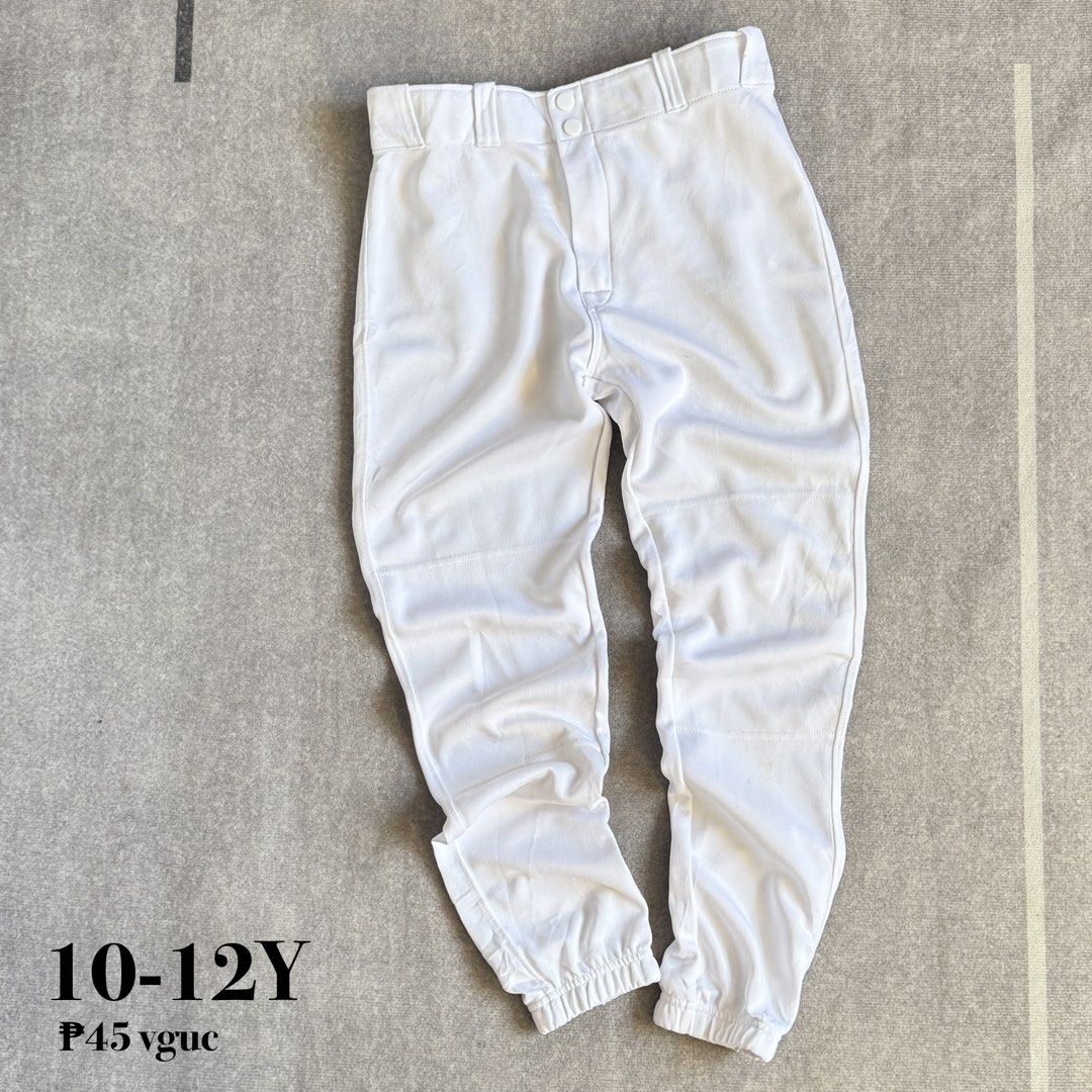 kids white jogger pants (Category: Babies & Kids Fashion) located in Baguio. Submitted by mapa_laku (Listing ID 1468711675, Image 1). Description: needs wash.