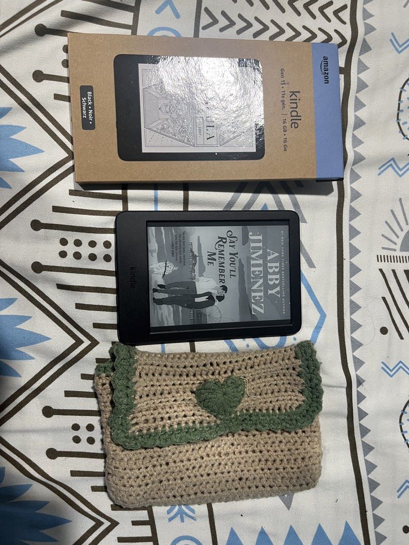 Kindle Basic 2024 (Category: E-Readers) located in Manila. Submitted by ayeshadeni36384 (Listing ID 1468581122, Image 2). Description: Kindle Basic 2024 Like new - Naka isang book lang na natapos With ads but I have a hack to remove it temporarily (can share the hack to you) With box pa and cable na hindi pa nagamit Not a single scratch No issue Comes with kindle sleeve that I personally crocheted RFS: Need cash.