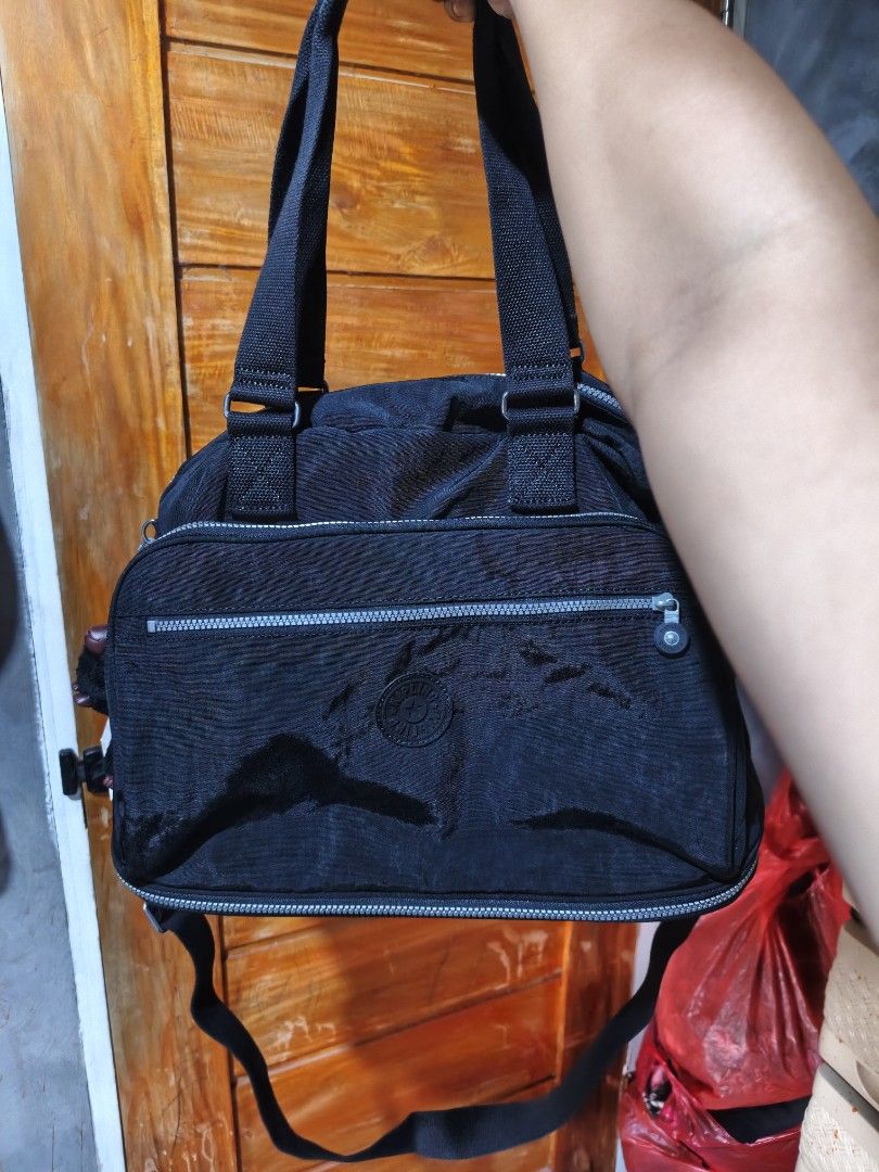 KIPLING WITH HANGTAG (Category: Shoulder Bags) located in Tagum. Submitted by danelle_closet1106 (Listing ID 1468600804, Image 2). Description: EXCELLENT NEED WASH ONLY MAY DUMI SA LOOB.