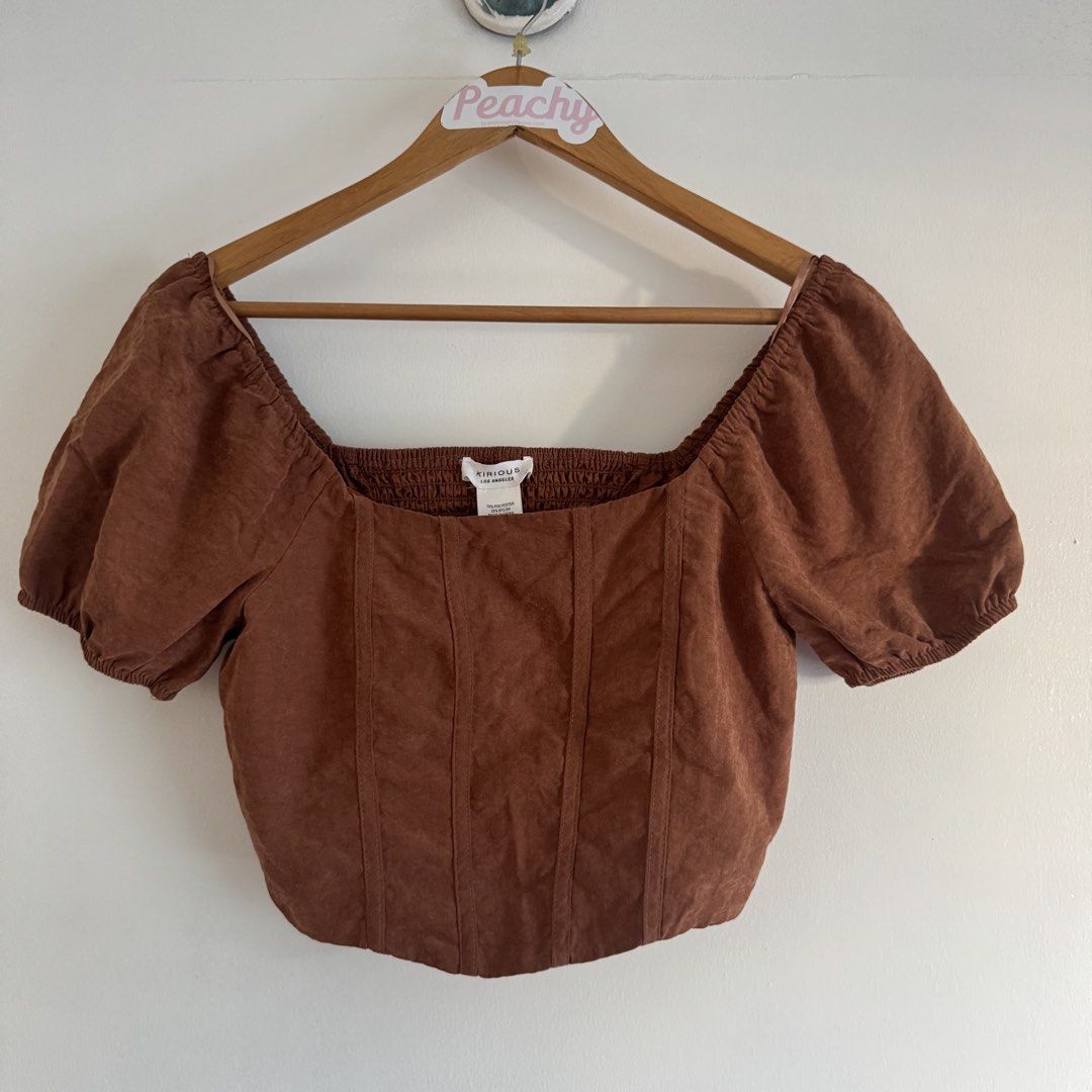 Kirious la brand corset puff (Category: Blouses) located in Manila. Submitted by apparella.ph (Listing ID 1468515824, Image 1). Description: Bought in us Super gandremoced tag only 10/10 Bust:32-28( super smock sa likod) Length from shoulder:45 ☑️Everything is my Own preloved / BNWT/BNWOT ☑️ not thrifted/Ukay ☑️ malukot sa picture kasi na stock sa cabinet (tinatamad mag plantsa ✌️ ) ☑️Personal items ( usually bought in US/UK/JPN ) every year po a