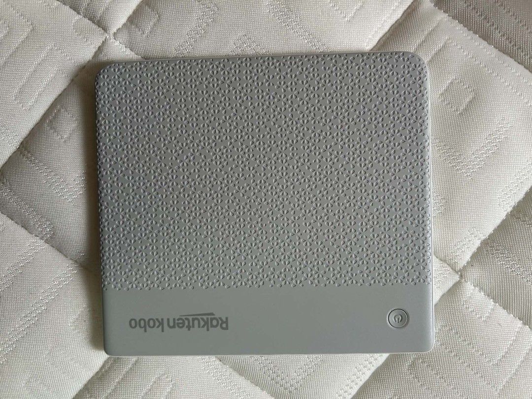 Kobo Libra Colour (Category: E-Readers) located in San Pablo. Submitted by anicahclosetonlineshop (Listing ID 1468712022, Image 3). Description: - Brand/Model: Kobo Libra Colour - Color: White - Screen: Color E Ink display showing vibrant book covers and library - Design: Ergonomic body with convenient physical page-turn buttons on the side - Condition: Excellent pre-loved condition, tested and working perfectly - Features: Easy access to My Book