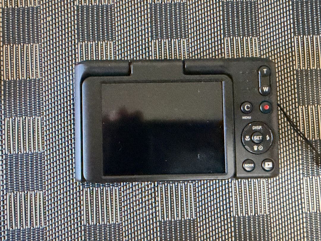 Kodak PIXPRO C1 (Black) (Category: Cameras) located in Manila. Submitted by zaireously (Listing ID 1468564256, Image 2). Description: For Sale: Kodak PIXPRO C1 (Black) Bought: 2018 RFS: Upgrade / Need Funds Comes with the box and original paraphernalia. No issue. No aesthetic damages. Sample photo on the 4th slide. Price: 6000 (Slightly negotioable) Location: Sampaloc, Manila / Quezon City Rotonda / Lucena City Meet-up / Delivery (Lalamove/LBC | 