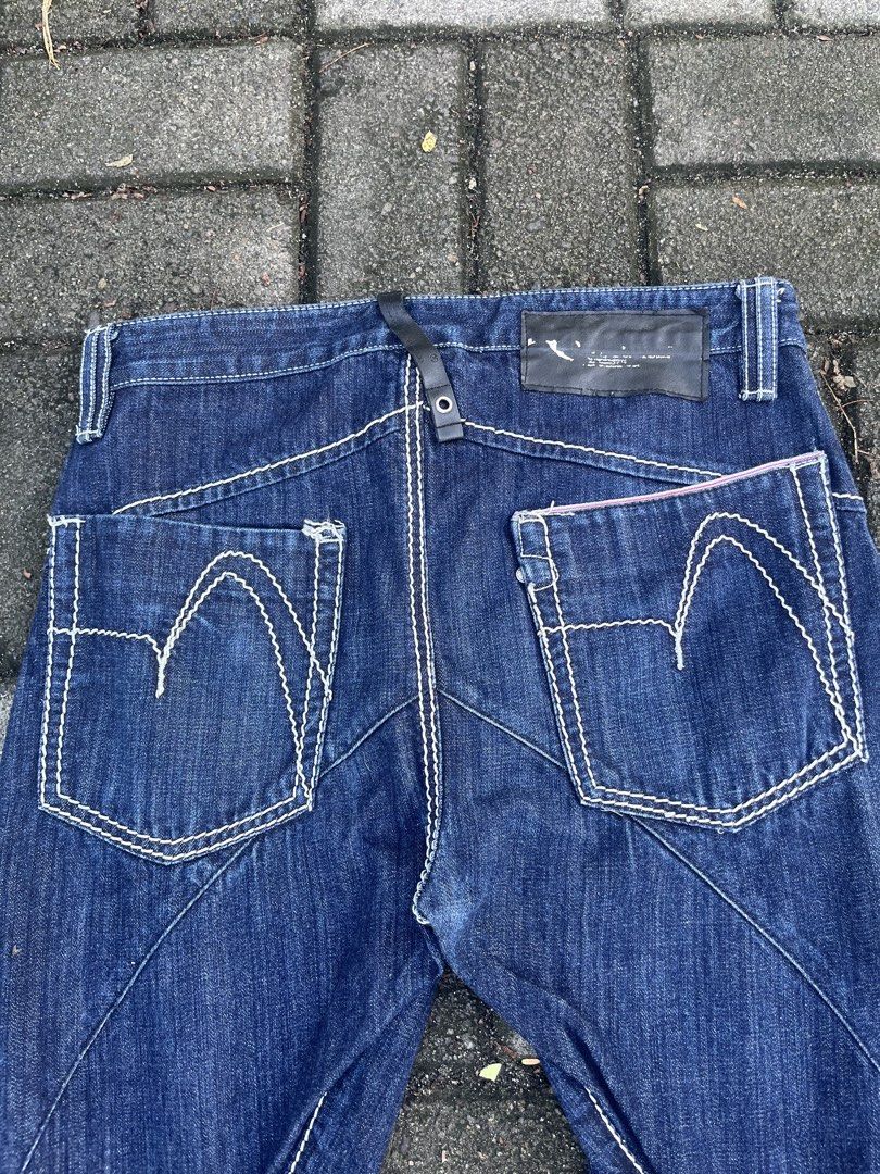 KORSE ENGINEERED JEANS (Category: Jeans) located in Manila. Submitted by mikko. (Listing ID 1468611127, Image 2). Description: Korse Nature Blue Project Jeans Art by - Rei Takahashi Engineered unique design raw/dark wash denim featuring prominent twisted/curved contrast stitching Made in Japan No issue No heel drag Complete tags With Side hidden pocket hardware button marked with the signature mascot logo (“Korakse”) 100% Cotton W - 30-32 L - 43 