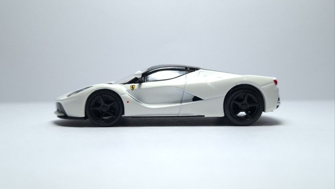 KYOSHO La Ferrari Bianco Avus (Category: Vehicle & Diecast Models) located in Manila. Submitted by meyn_time (Listing ID 1468588499, Image 2). Description: Brand: Kyosho Model: Ferrari La Ferrari Color: Bianco Avus Condition: Near-mint (Minor paint rash) Price: 850 Loc: Makati, Metro Manila DP option now available! message for other inquiries.