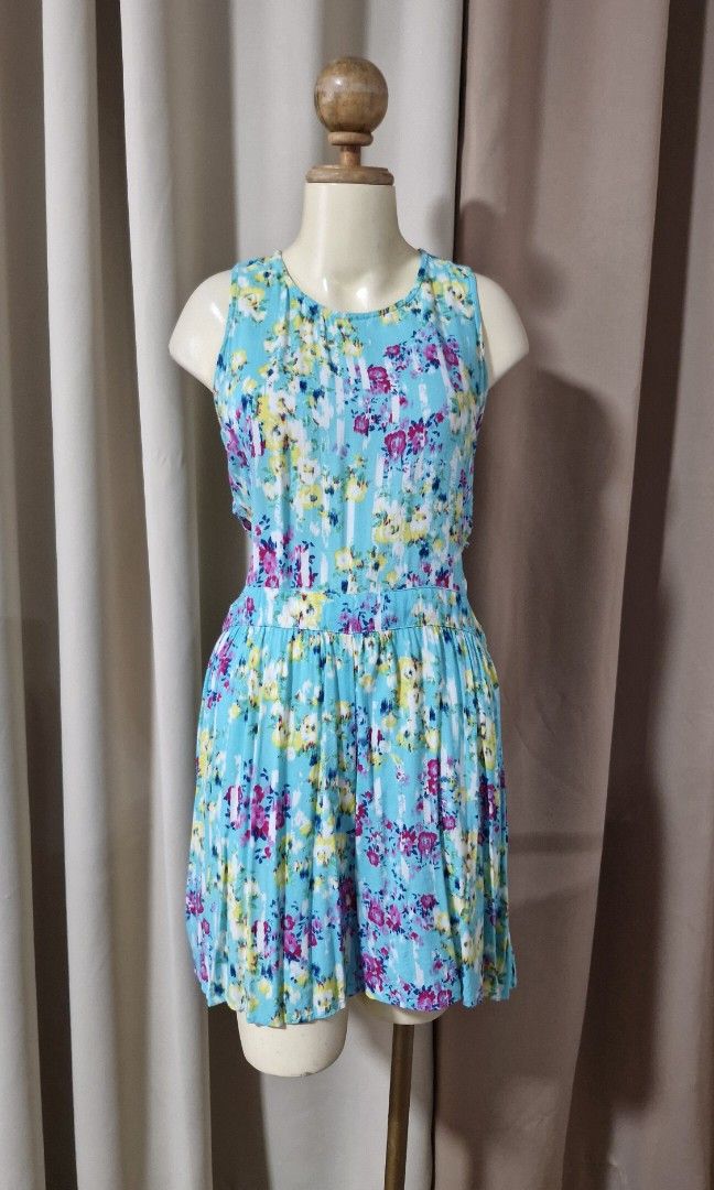 L: Romper (Category: Rompers) located in Calabanga. Submitted by deniseallyson (Listing ID 1468619506, Image 1). Description: .