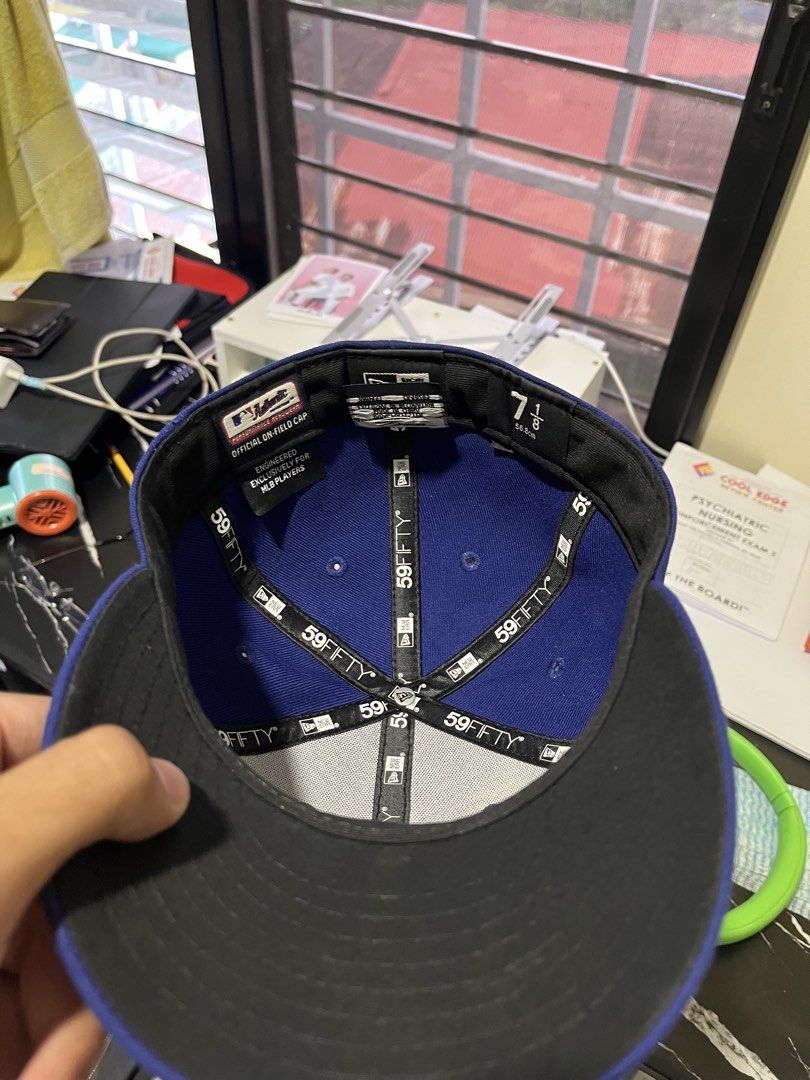 LA DODGERS NEW ERA AUTHENTIC COLLECTION SIZE 7 1/8 (Category: Caps & Hats) located in Manila. Submitted by matikasnatahimiklang (Listing ID 1468526739, Image 2). Description: SIZE: 7 1/8 56.8cm.
