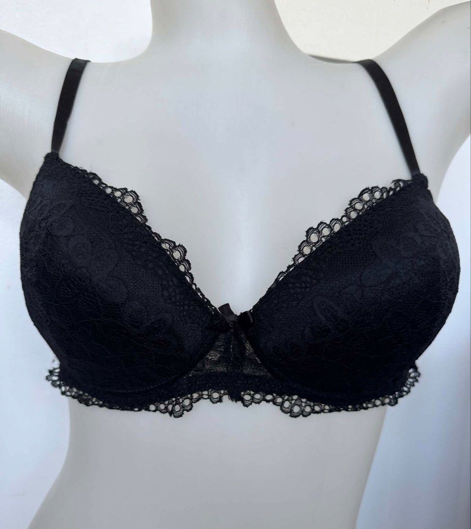 lace black pushup 36C (Category: Undergarments & Loungewear) located in San Jose. Submitted by 99ners (Listing ID 1468523677, Image 1). Description: .