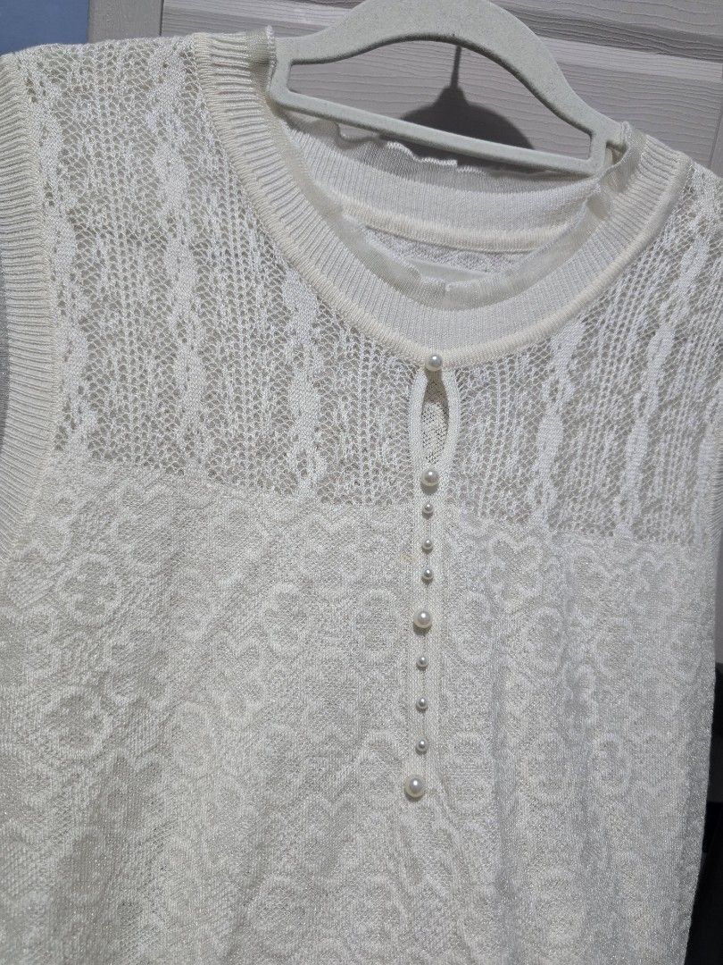 Lace Coquette Knitted Top (Category: Sleeveless) located in Quezon City. Submitted by dinesaur (Listing ID 1468690020, Image 2). Description: super ganda, pa vintage.
