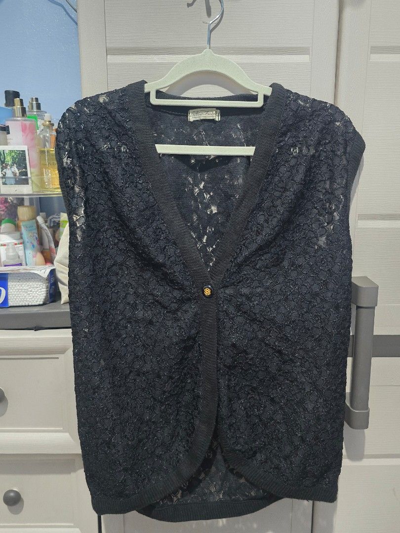 Lace Sleeveless Cardigan / Topper (Category: Others Tops) located in Quezon City. Submitted by dinesaur (Listing ID 1468688292, Image 1). Description: .