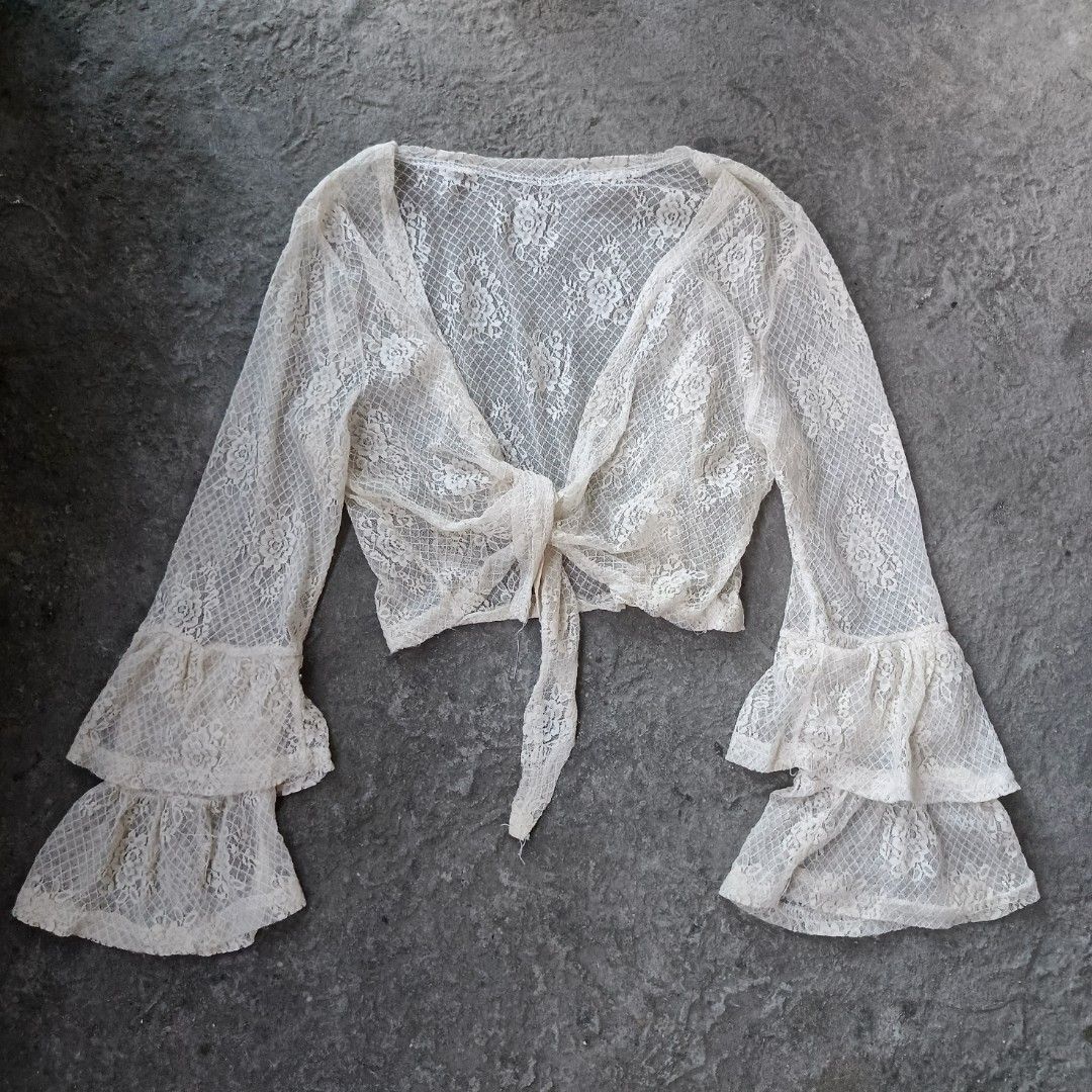 lace tie-front longsleeves (Category: Longsleeves) located in Pasig City. Submitted by justnicz (Listing ID 1468581258, Image 1). Description: fits s-m frame ukay sourced! .