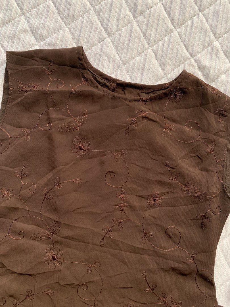 laced brown fairy elegant top (Category: Sleeveless) located in Imus. Submitted by totorocchin (Listing ID 1468656890, Image 2). Description: XXS-XS.