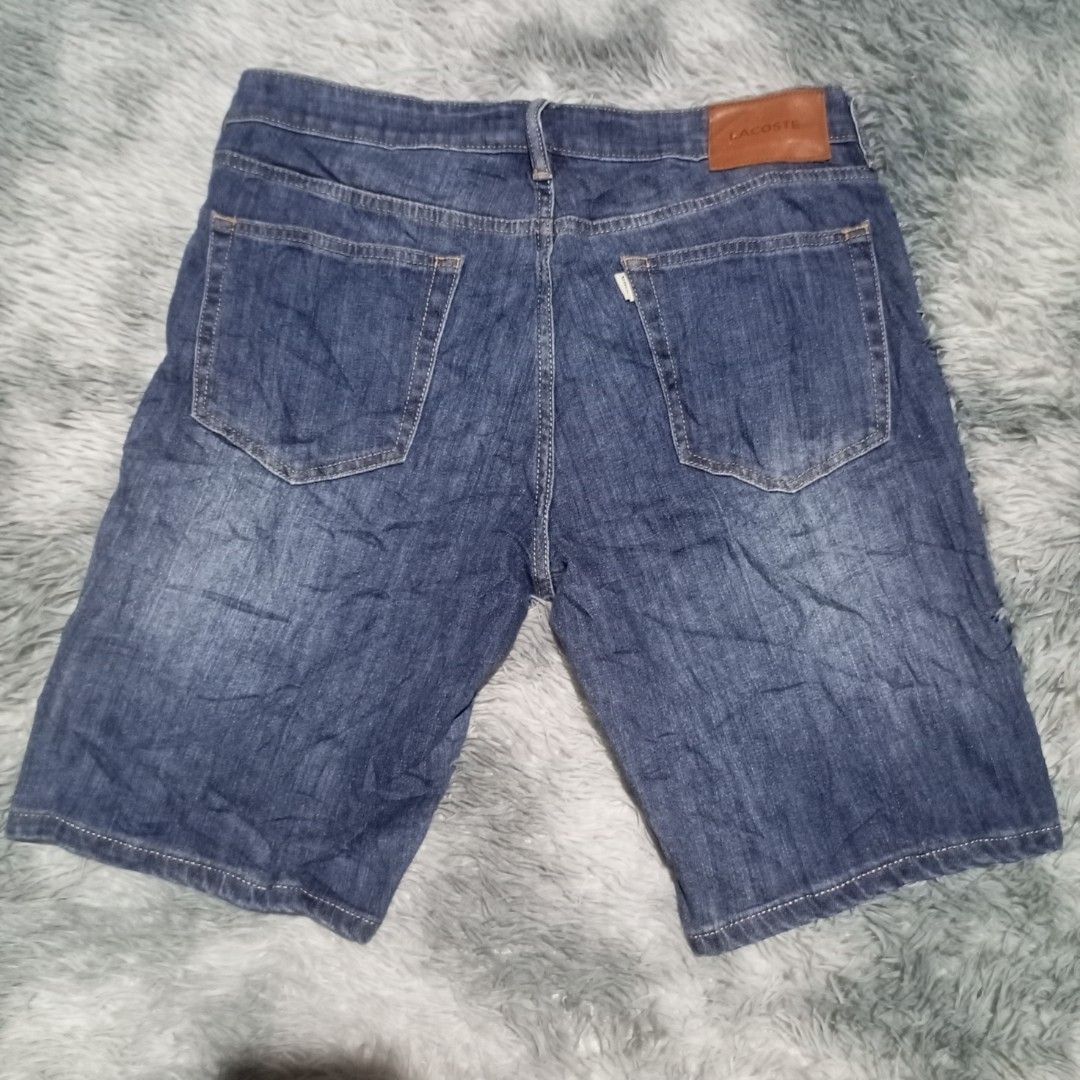 Lacoste jords as new condition (Category: Activewear) located in Cebu City. Submitted by sukitriftshop474747 (Listing ID 1468709617, Image 3). Description: Excellent condition No issue W33 L20 Authentic.