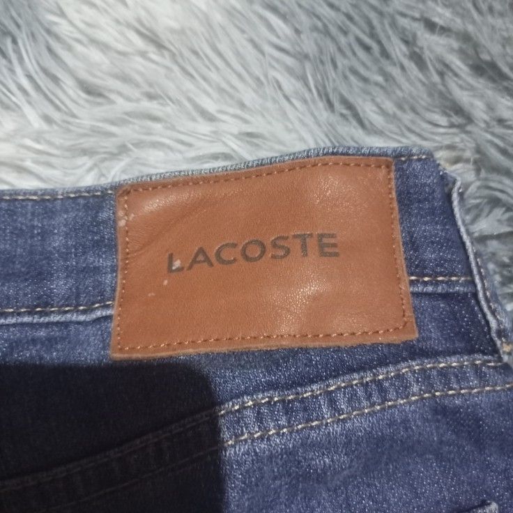 Lacoste jords as new condition (Category: Activewear) located in Cebu City. Submitted by sukitriftshop474747 (Listing ID 1468709617, Image 2). Description: Excellent condition No issue W33 L20 Authentic.