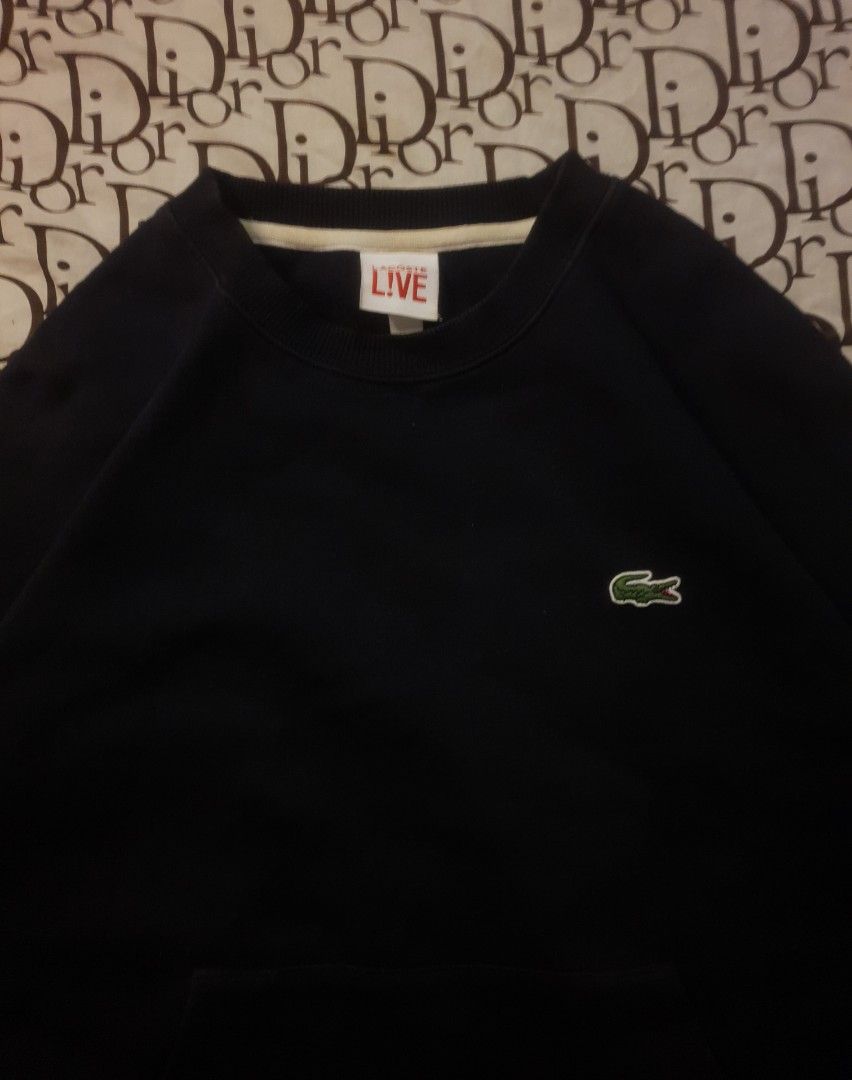 Lacoste Live sweater sleeve script embroidered (Category: Coats, Jackets and Outerwear) located in San Fernando. Submitted by retro.district. (Listing ID 1468708862, Image 2). Description: - Lacoste Live sweater sleeve script embroidered - Size: Medium (24x27) - Condition: Excellent - No issue - Color Rate: 9.5/10.