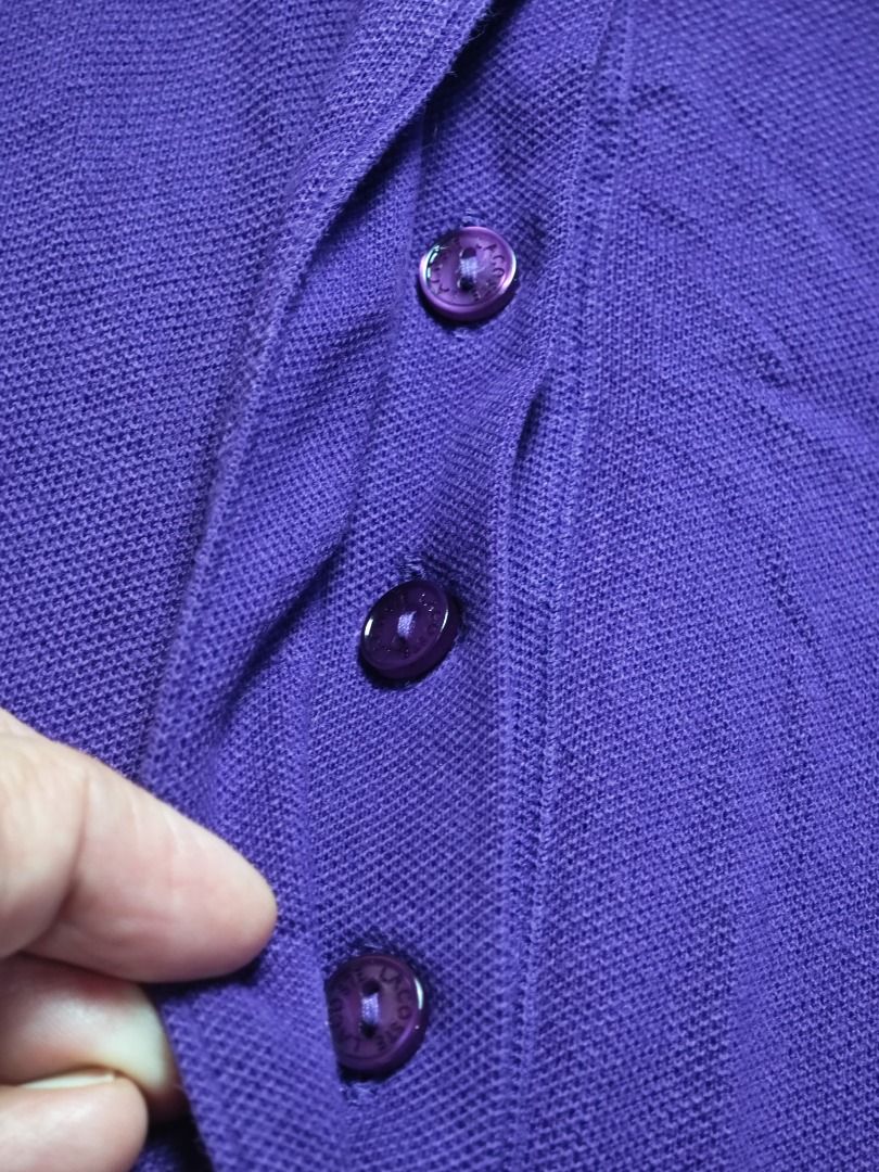 LACOSTE PURPLE TOP (Category: Blouses) located in Imus. Submitted by eykc01 (Listing ID 1468534513, Image 3). Description: SIZE 38 (17.5 WIDTH) MEDIUM EUC-LIKE NEW .