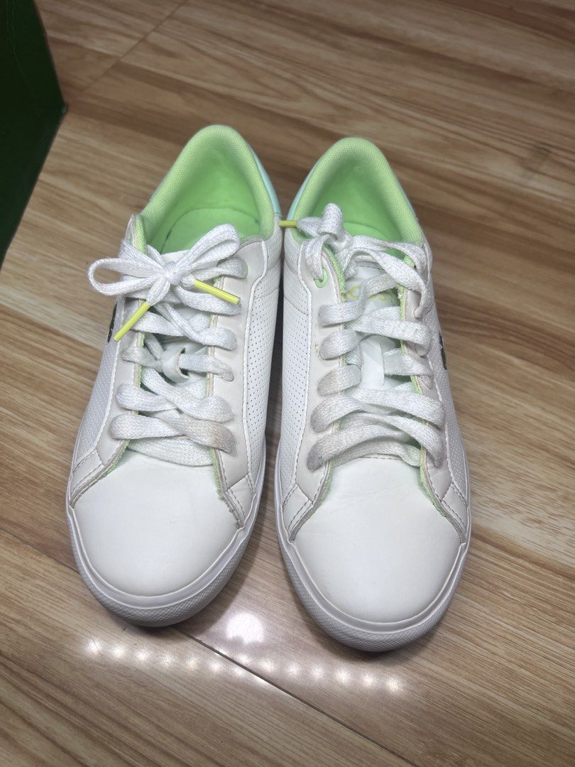Lacoste White Sneakers US3 (Category: Babies & Kids Fashion) located in Bacoor. Submitted by pktd10 (Listing ID 1468635519, Image 1). Description: .