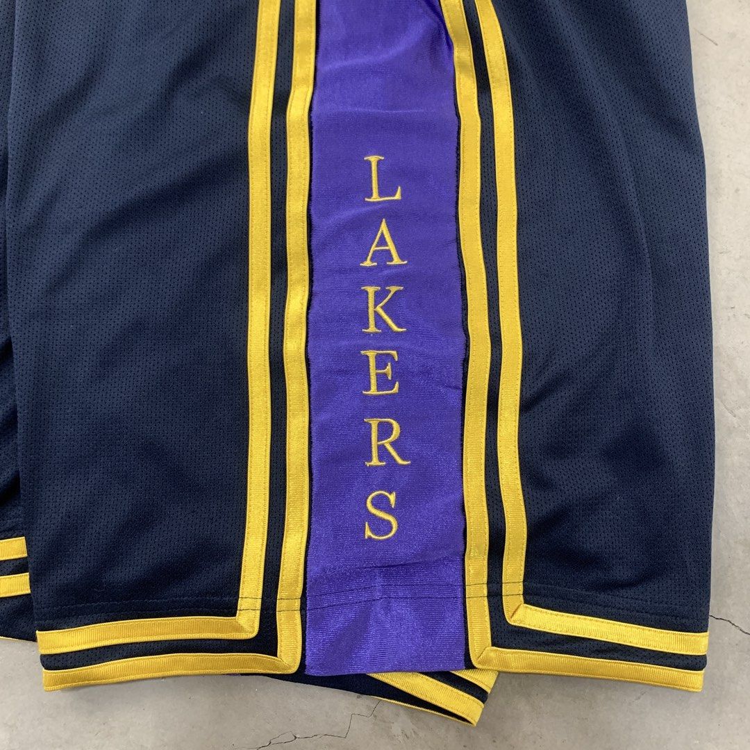 LAKERS (Category: Shorts) located in Manila. Submitted by end.user.ph (Listing ID 1468671620, Image 3). Description: LAKERS 32-36 waist (23 length).