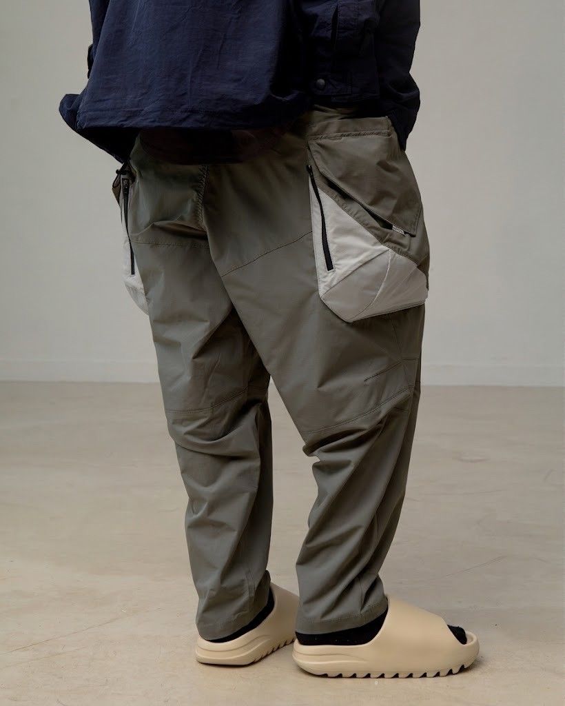 LAKH 5 PANEL POCKET TECHWEAR CARGO PANTS (Category: Trousers) located in Santa Rosa. Submitted by alejon007 (Listing ID 1468530060, Image 1). Description: LAKH 5 PANEL POCKET TECHWEAR CARGO PANTS 100% Legit Good as new No issues Size medium fit 32-34 x 40 length PRIC 1⃣6⃣8⃣0⃣ PM.
