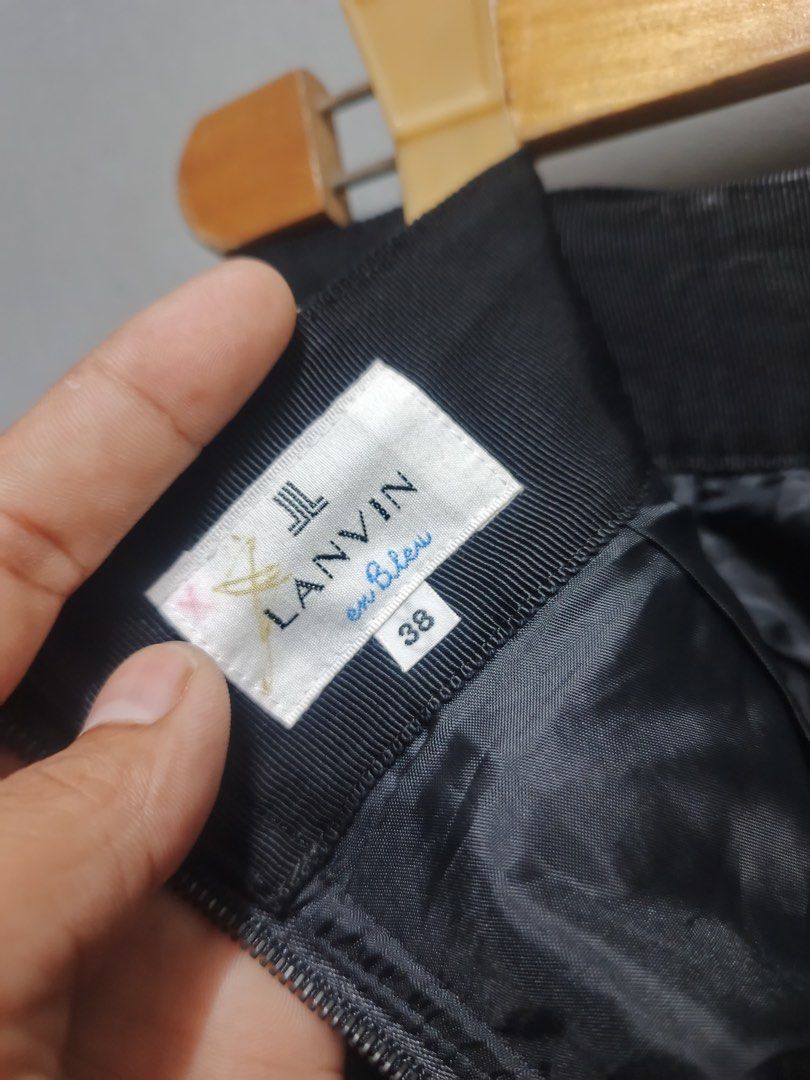 LANVIN (Category: Skirts) located in Dasmarinas. Submitted by jessputrages (Listing ID 1468668761, Image 3). Description: For sale Lanvin Excellent condition No issue 700 plus shipping fee Pm for more details.