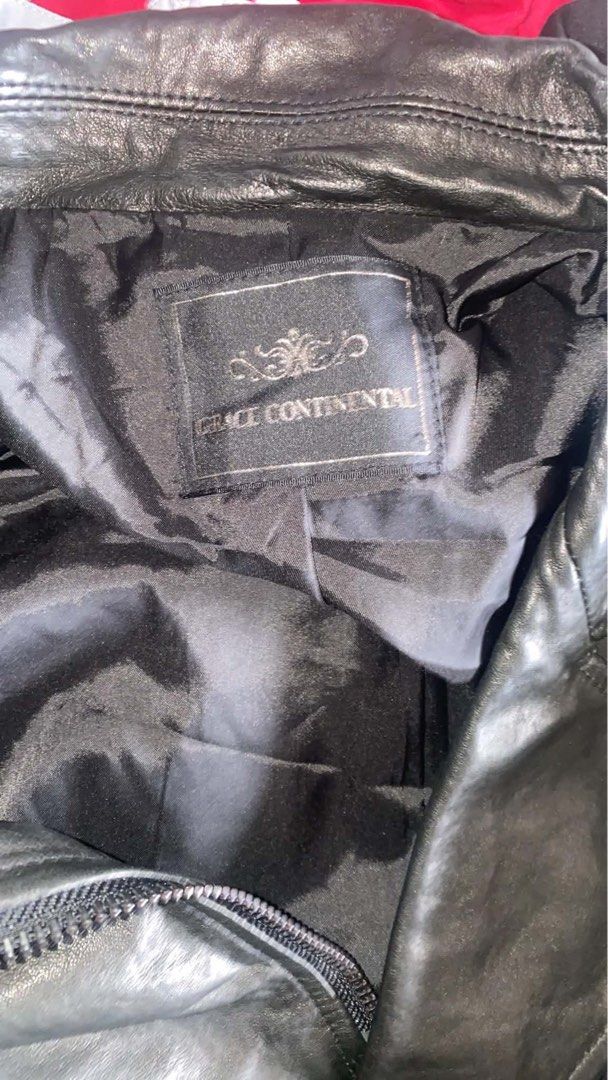 Leather jacket (Category: Coats, Jackets and Outerwear) located in Banaybanay. Submitted by kowya_rj (Listing ID 1468577014, Image 2). Description: .