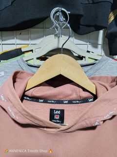 (Category: ) located in . Submitted by annenicathriftthriftlang (Listing ID 1468509363, Image 1). Description: .