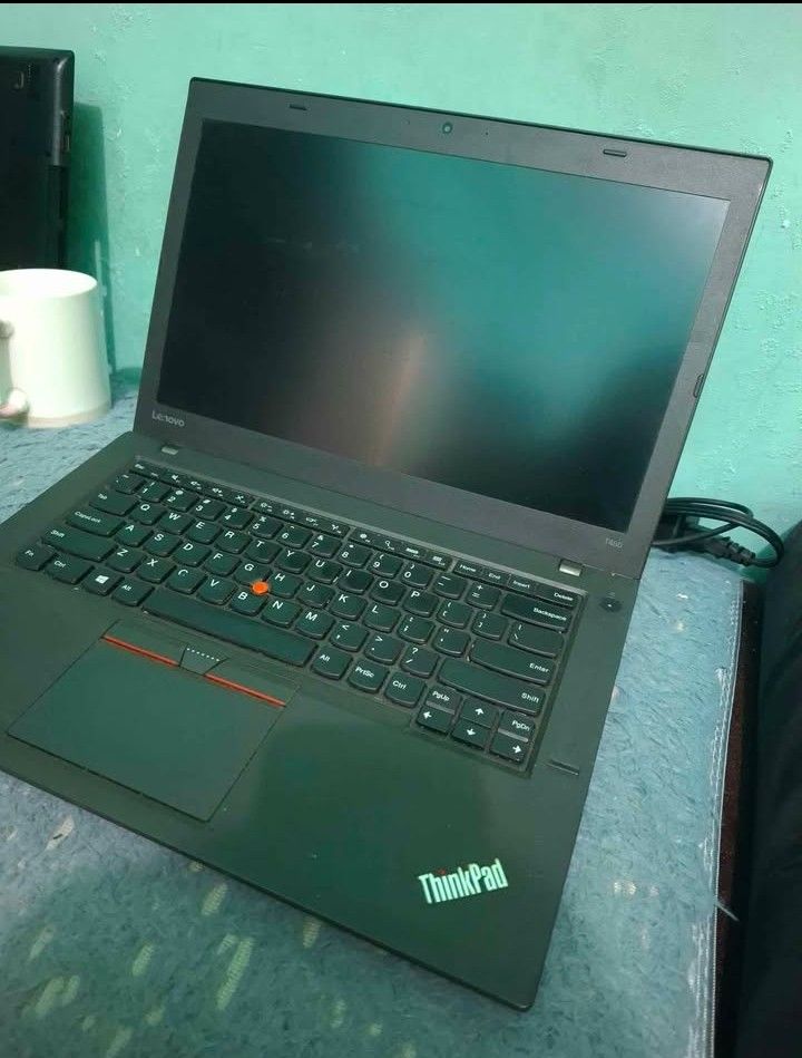 Lenovo Thinkpad T460 i5 6th Gen (Category: Laptops & Notebooks) located in Manila. Submitted by prince120492 (Listing ID 1468657578, Image 3). Description: Lenovo ThinkPad T460 CPU: Intel Core i5-6200U — 6th Gen, 2 cores / 4 threads, 2.30 GHz, up to 2.80 GHz Turbo RAM: 16GB Storage: 256GB SSD GPU: Intel HD Graphics 520, integrated Display: 14" — resolution OS: Windows 10 Model: ThinkPad T460 NO ISSUE ALL WORKING MAKINIS PARANG BAGO PA.