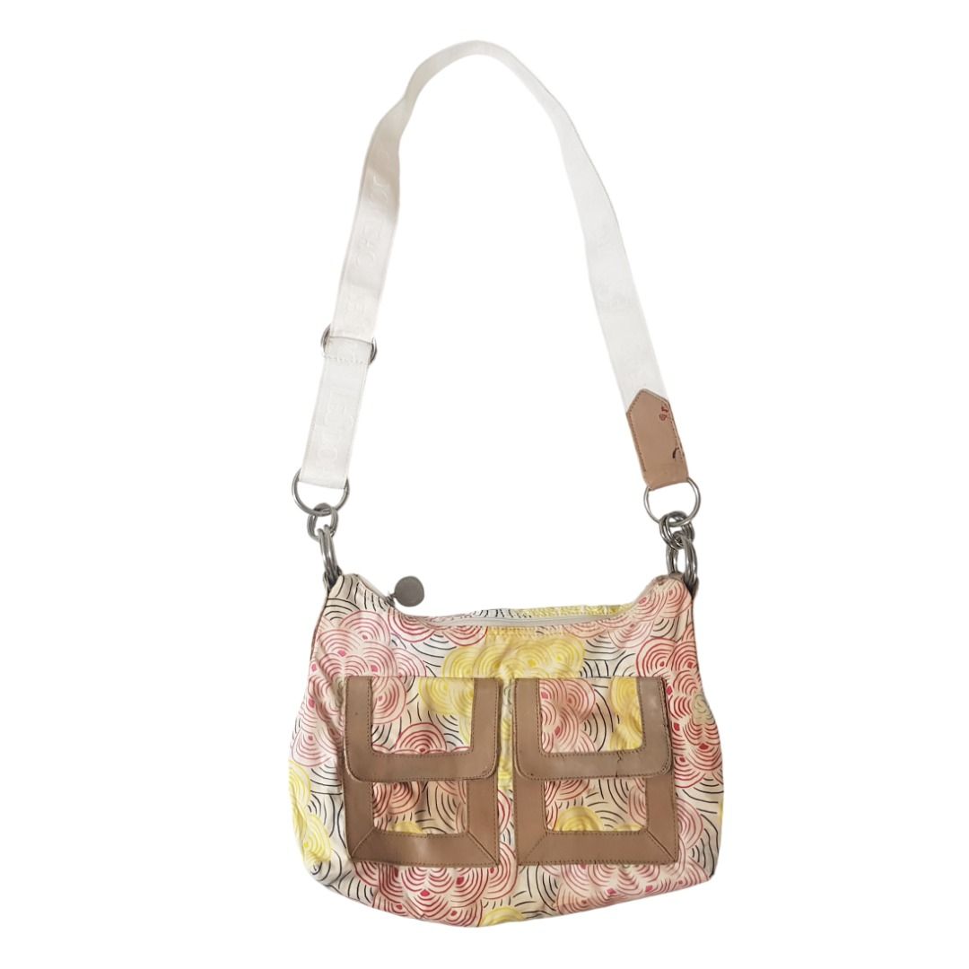 LeSportsac sling bag (Category: Cross-body Bags) located in Cebu City. Submitted by dwightmendozasr (Listing ID 1468690840, Image 1). Description: LeSportsac sling bag W- 13.0 L - 9.0 ~faint stains Php 120.00 + shipping fee CODE: OO3.