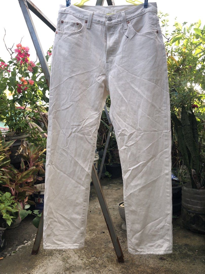 Levis 501 ® premium jeans (Category: Jeans) located in Manila. Submitted by cristianm._hawk (Listing ID 1468598133, Image 2). Description: Levi's 501® white premium jeans button fly color: Cream color rate: 9/10 size: 29x 28 on tag actual dimes: W: 16 L: 38.5 Leg Op: 7 Thigh: 12 issue: Minimal sign of usage. minimal drag heel.(Need wash) No major issue. Note: COLOR MAY VARY DUE TO LIGHTING. PLEASE MANAGE YOUR EXPECTATION. Pm for more info. pm sa 