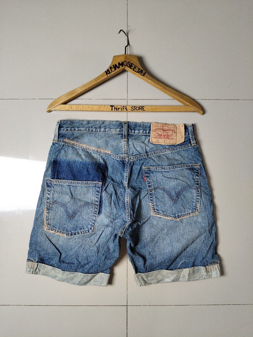 Levis 501 Button Fly Extended patch (Category: Shorts) located in Ilagan. Submitted by goodsanddeals-a73c28 (Listing ID 1468594668, Image 2). Description: ▪️Excellent ▪️Weistline : 32 ▪️Length : 18 ▪️Hem : 10.