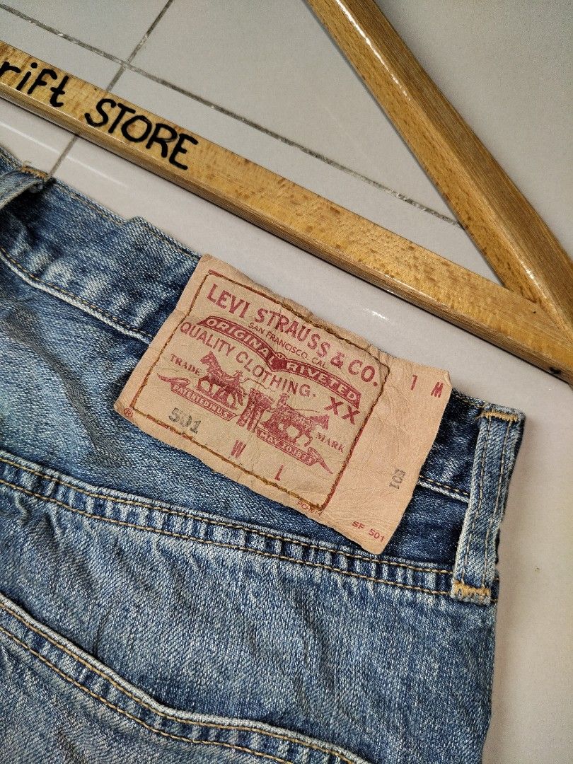 Levis 501 Button Fly Extended patch (Category: Shorts) located in Ilagan. Submitted by goodsanddeals-a73c28 (Listing ID 1468594668, Image 3). Description: ▪️Excellent ▪️Weistline : 32 ▪️Length : 18 ▪️Hem : 10.