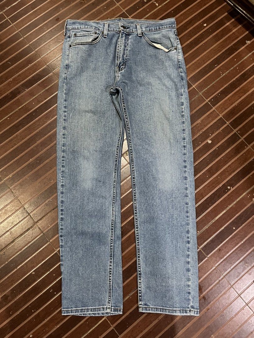 Levis 505 (Category: Jeans) located in Davao. Submitted by daveespino81318 (Listing ID 1468616435, Image 2). Description: Size 33 to 34 Excellent condition .