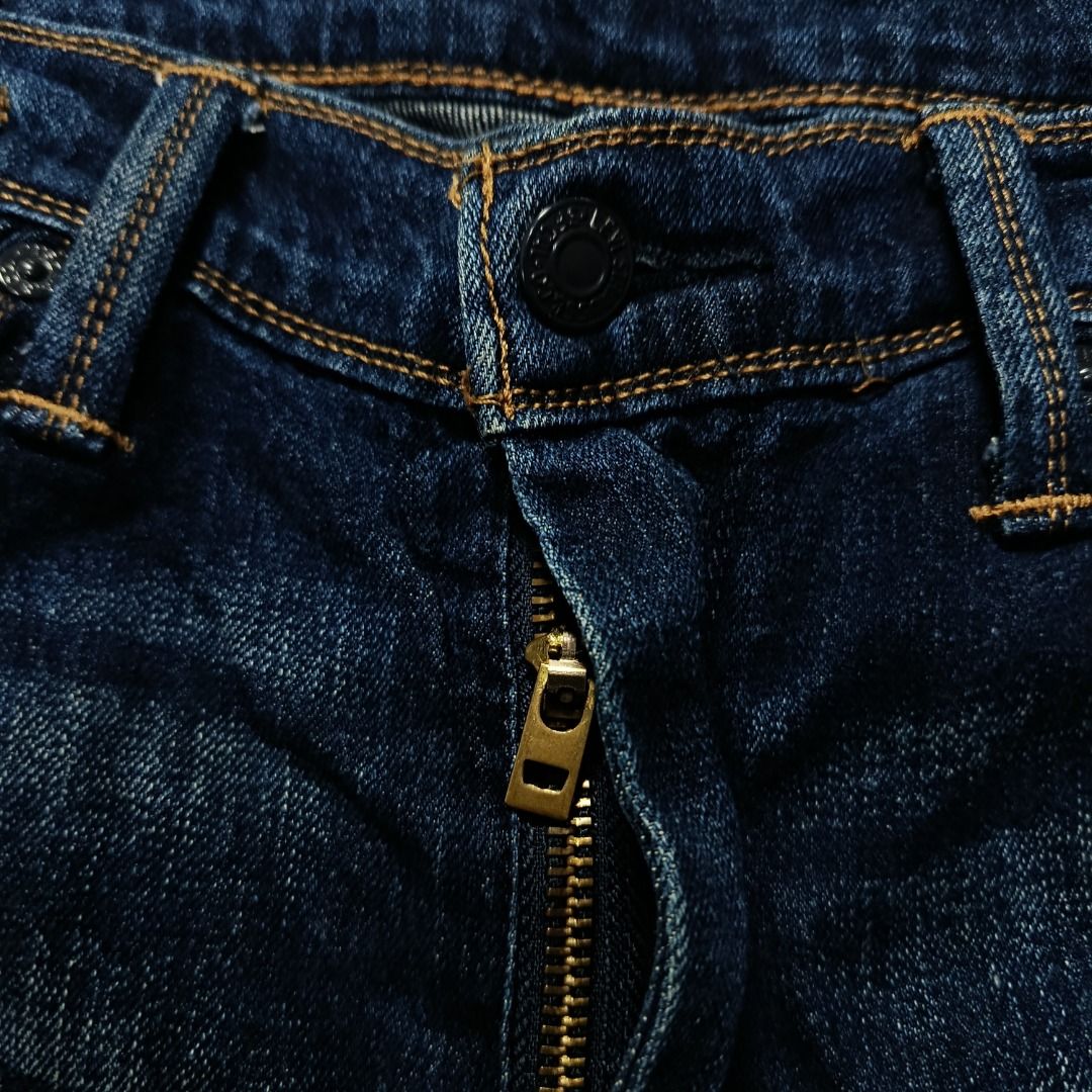 Levi’s 511 Dark Indigo Contrast Denim (Category: Jeans) located in Taytay. Submitted by hoodgrail.vtg (Listing ID 1468630512, Image 3). Description: • Good condition - Lightly used • Main standout detail: Deep indigo wash with pronounced contrast whiskering and a visible repaired detail on the thigh • Size on tag: W34 L34 — best fits 34 • Measurements: 17 x 42 in • Leg opening: 7.5 in • Color rate: 9/10 • Issue: Repaired detail on thigh.