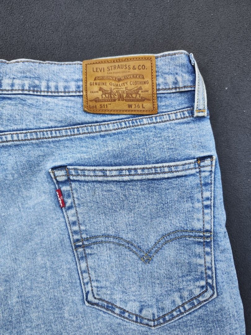 Levis 511 Denim Shorts (Category: Shorts) located in Bulacan. Submitted by emilj23 (Listing ID 1468564764, Image 2). Description: Levis 511 Denim Shorts Size 36 on tag L 19.5 W 36 Leg Hole 9.5 Condition 9.5/10 Color rate 9.5/10 Issue Stain.