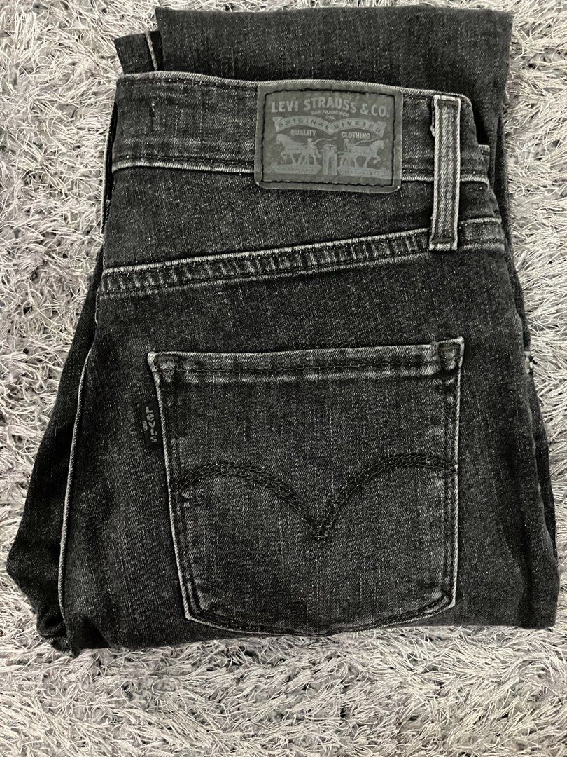 Levi’s 721 High Rise Skinny (Category: Jeans) located in Pulilan. Submitted by aneth11983 (Listing ID 1468622727, Image 1). Description: Levi’s 721 High Rise Skinny Personal preowned, from 🇺🇸 W:28-30” stretched, actual size 30” L: 35” Hem: 11” ₱1350 shipped. Price is fixed Payment first basis. 📍Pulilan, Bulacan.