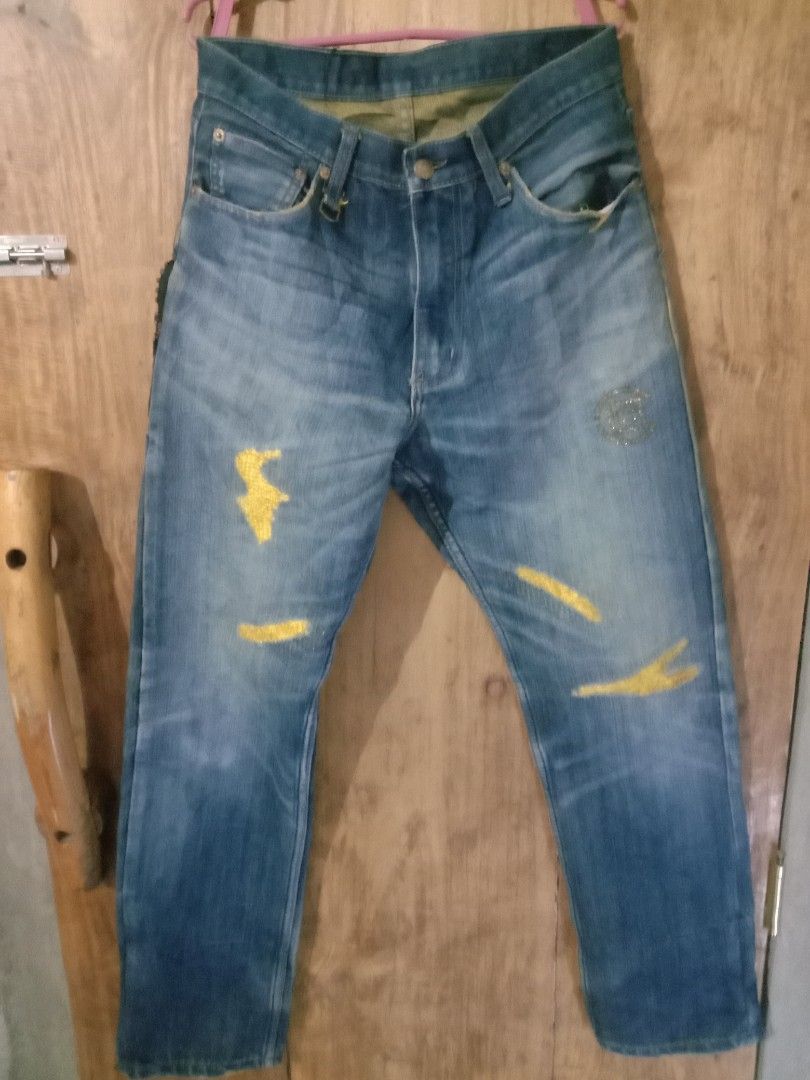 Levis Japan x Clot jeans (Category: Jeans) located in Baguio. Submitted by oliviapreloved100620 (Listing ID 1468529987, Image 1). Description: cut-of tags and patch that why selling low Size 30.