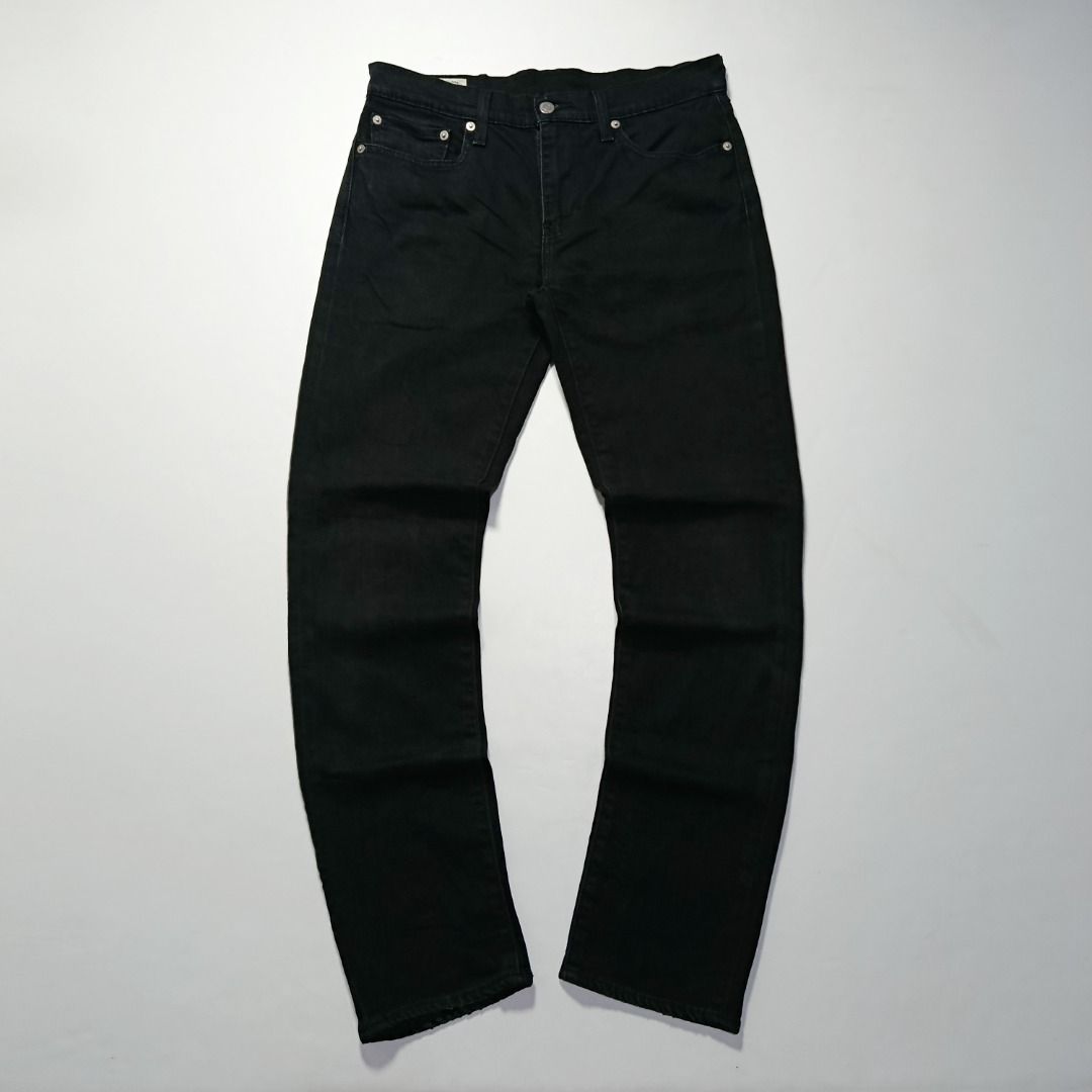 Levi’s Premium 511 Black Slim-Fit Jeans (Category: Jeans) located in Taytay. Submitted by hoodgrail.vtg (Listing ID 1468634200, Image 1). Description: • Excellent condition - Lightly used • Clean black denim with a slim-tapered silhouette, classic five-pocket construction, and signature red tab detail • Size on tag: W31 L32 — best fits W31 • Measurements: 16 x 41 in • Leg opening: 6.5 in • Color rate: 9/10 • Issue: None.