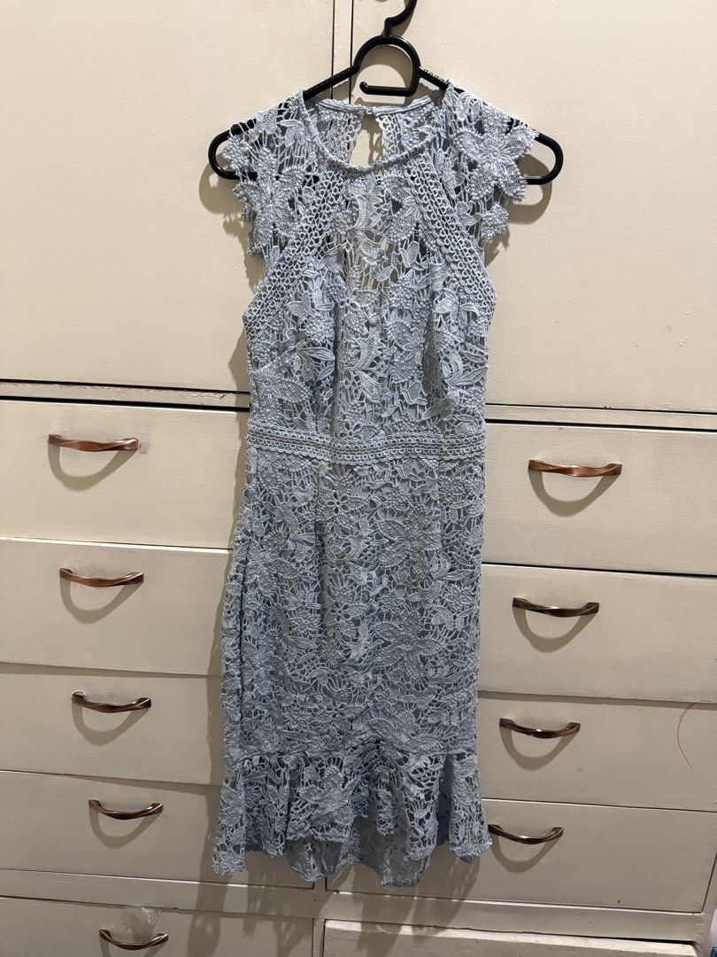 Light blue lace dress (Category: Evening dresses & gowns) located in Quezon City. Submitted by abitabovefivefeet (Listing ID 1468552094, Image 2). Description: Light Blue Gray Floral Lace Midi Dress – Sleeveless Elegant light blue-gray lace midi dress featuring intricate floral crochet lace, a fitted waist, a sleeveless high neckline, and a beautiful scalloped hem. The delicate lace detailing gives it a feminine and sophisticated look, perfect fo