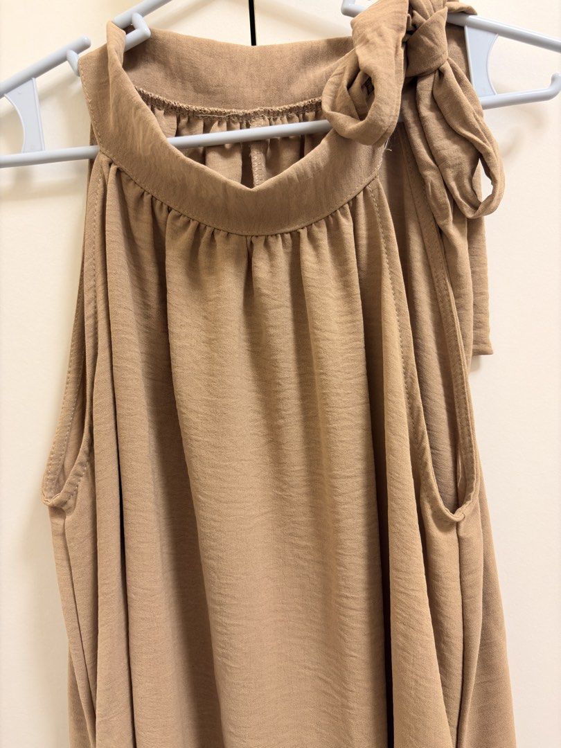 Light brown Long dress with pockets (Category: Dresses) located in Quezon City. Submitted by j.styles (Listing ID 1468676516, Image 2). Description: .