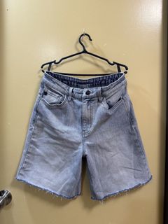 (Category: ) located in . Submitted by shoprory (Listing ID 1468594495, Image 1). Description: .