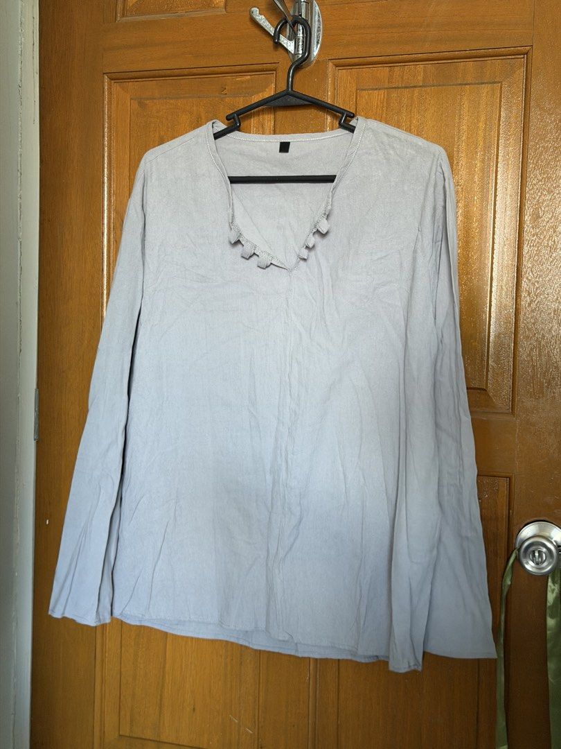 linen long sleeved top (Category: Longsleeves) located in Paranaque City. Submitted by heygabbie (Listing ID 1468632391, Image 1). Description: tags: beach wear, linen, casual top, decluttering, mens top, womens top, unisex top.