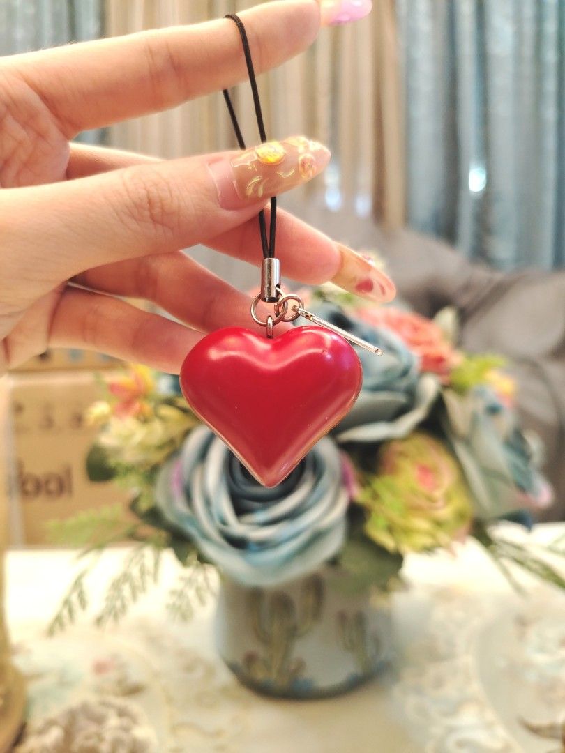 Lipton Heart Keychain Charm (Category: Character Goods) located in San Fernando. Submitted by jpmarketplace2023 (Listing ID 1468682374, Image 1). Description: 💚 All items are authentic from Japan. 💛 MOP: GCash (❌️ GCash Protect) 🩵 MOD: LBC only (❌️ S. Checkout, COD, COP) 💙 Meet-up: Vista Mall, San Fernando, Pampanga 💜 All items are on-hand. 🧡 First to pay gets the item first. ❤️ Breakable items are packed with care and caution. Seller will 