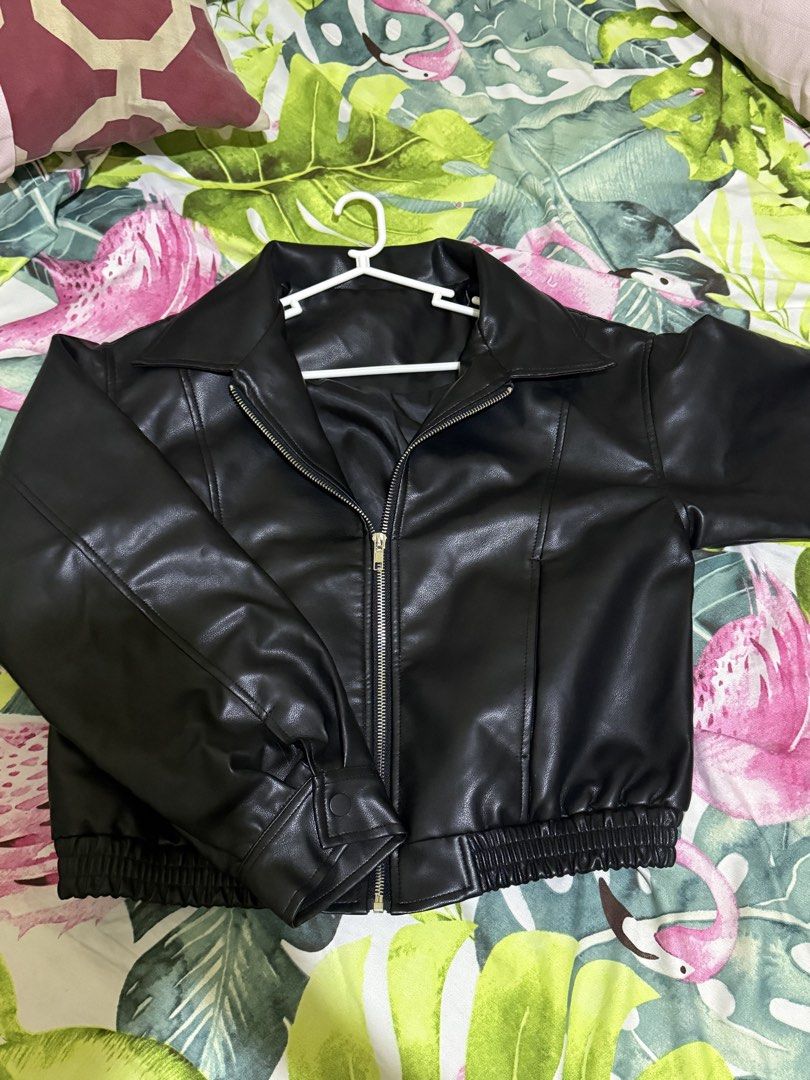Livesso High Quality Black Leather Jacket (Category: Coats, Jackets and Outerwear) located in Borongan. Submitted by loupreloveddd (Listing ID 1468545729, Image 2). Description: - high quality leather - perfect for winter trip - retails around 1,4k in she!n, but got it for 1,2k - used once only for my taiwan winter trip - size S on tag, can fit up to M or maybe L (depends sa height) frames - oversized fir for XS-S frames - actual when worn sa las