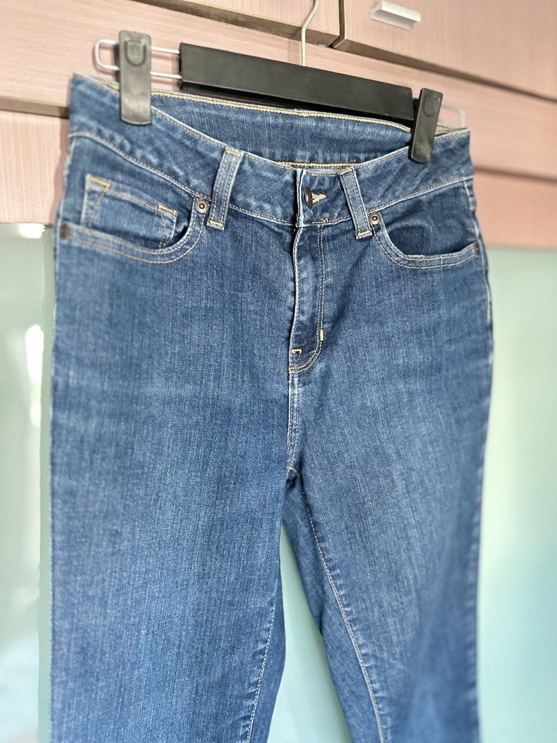 L.L. Bean Classic Blue Denim Jeans (Category: Jeans) located in Mandaluyong City. Submitted by TheWeekendProject (Listing ID 1468575206, Image 2). Description: - Color: Blue - Fit: Classic mid-rise - Closure: Standard button - Features: Belt loops, front and back pockets, clean ankle hem - Waist 73cm -Length 102cm - Versatile everyday basic that matches easily with t-shirts, blouses, and sweaters.