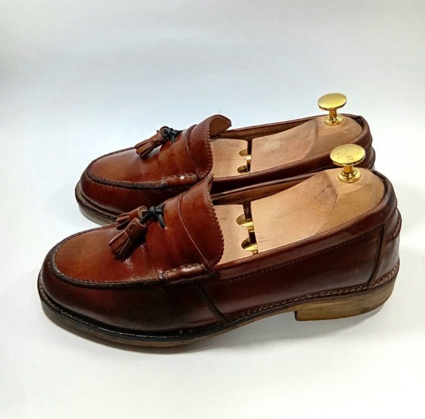 Loafer Tassel DFD Soda (Category: Casual Shoes) located in Cagayan de Oro. Submitted by zarelthrift (Listing ID 1468617562, Image 3). Description: FREE SHIPPING Items are limited only. Loafer Tassel DFD Soda US 6/ 24cm Lightly Used Condition.