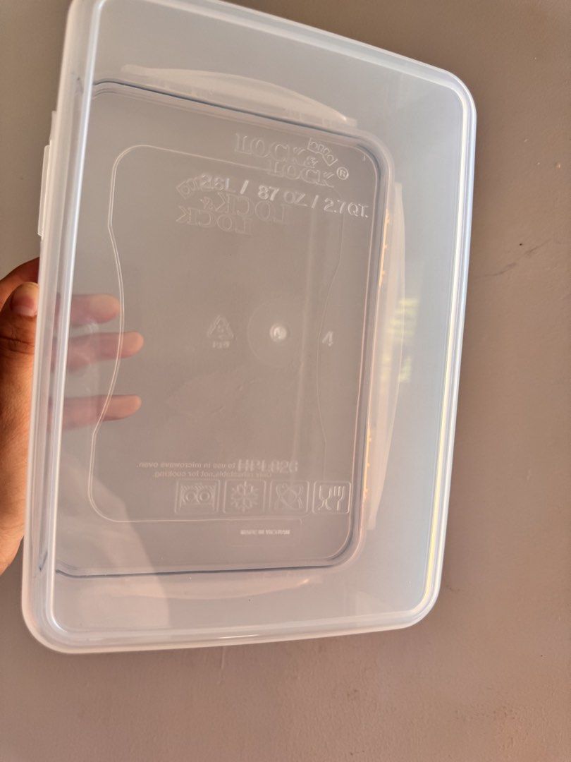 Lock & lock 2.6 Liters (Category: Food Organization & Storage) located in Manila. Submitted by mariadarna (Listing ID 1468663752, Image 2). Description: Original BiG 2.6L Lock & Lock 300 each 250 if minimum 4pcs. .