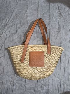 (Category: ) located in . Submitted by totsthrifted (Listing ID 1468624293, Image 1). Description: .