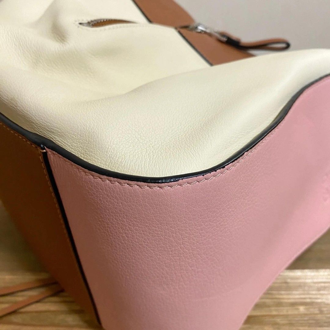 Loewe Hammock small tri color (Category: Luxury Bags & Wallets) located in Iloilo. Submitted by jananapad (Listing ID 1468500195, Image 3). Description: Rank A condition Tri color small GUARANTEED ORIGINAL dad.