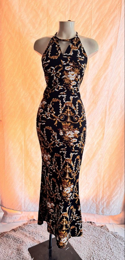 Long dress halter (Category: Evening dresses & gowns) located in Manila. Submitted by mariadarna (Listing ID 1468690554, Image 3). Description: .